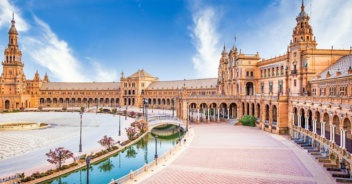 Crack Seville’s secrets with an unforgettable escape game!, Sevilla