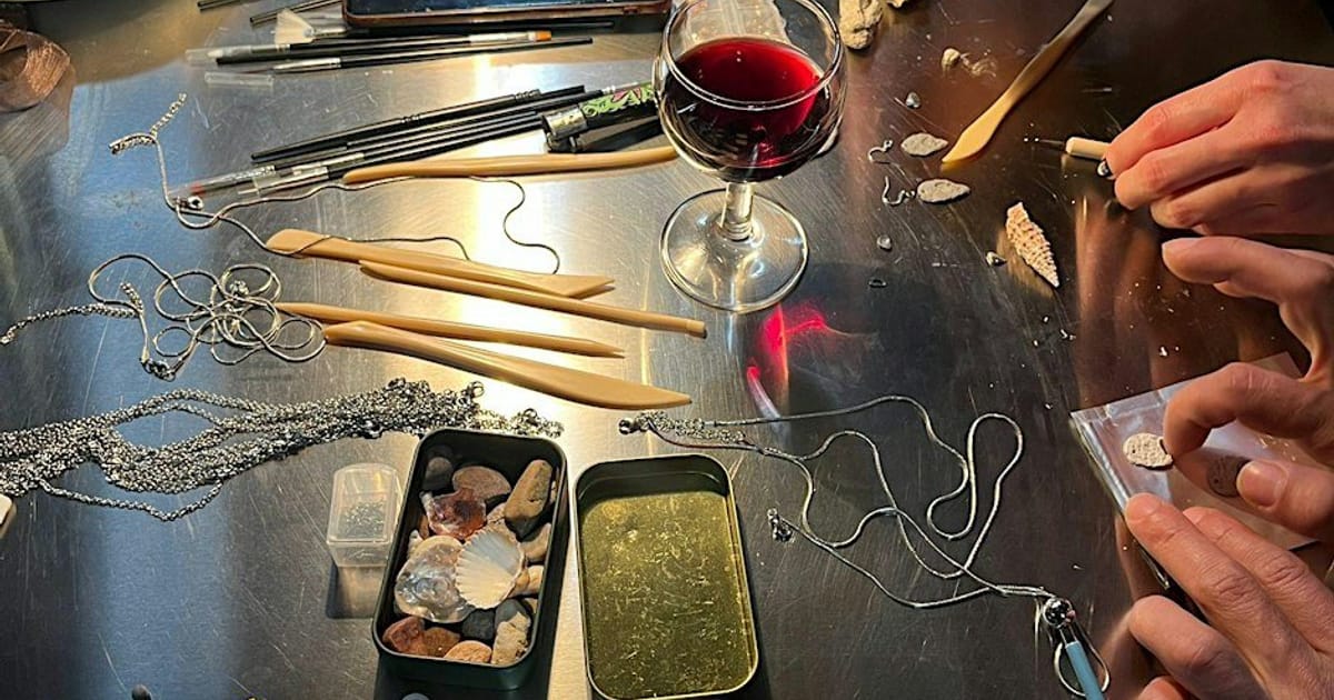 Experiencia crea tu joya en plata, Águilas