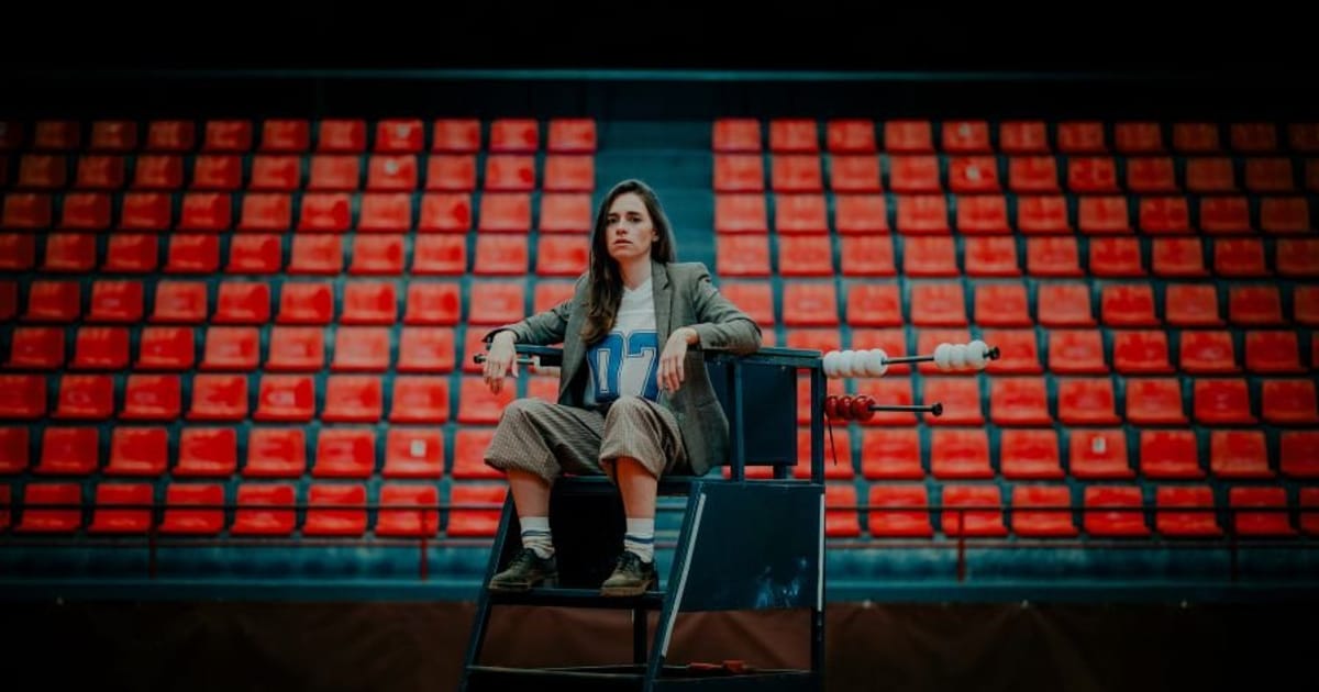 Nós, sozinhas. De Sara Barros Leitão, Loulé
