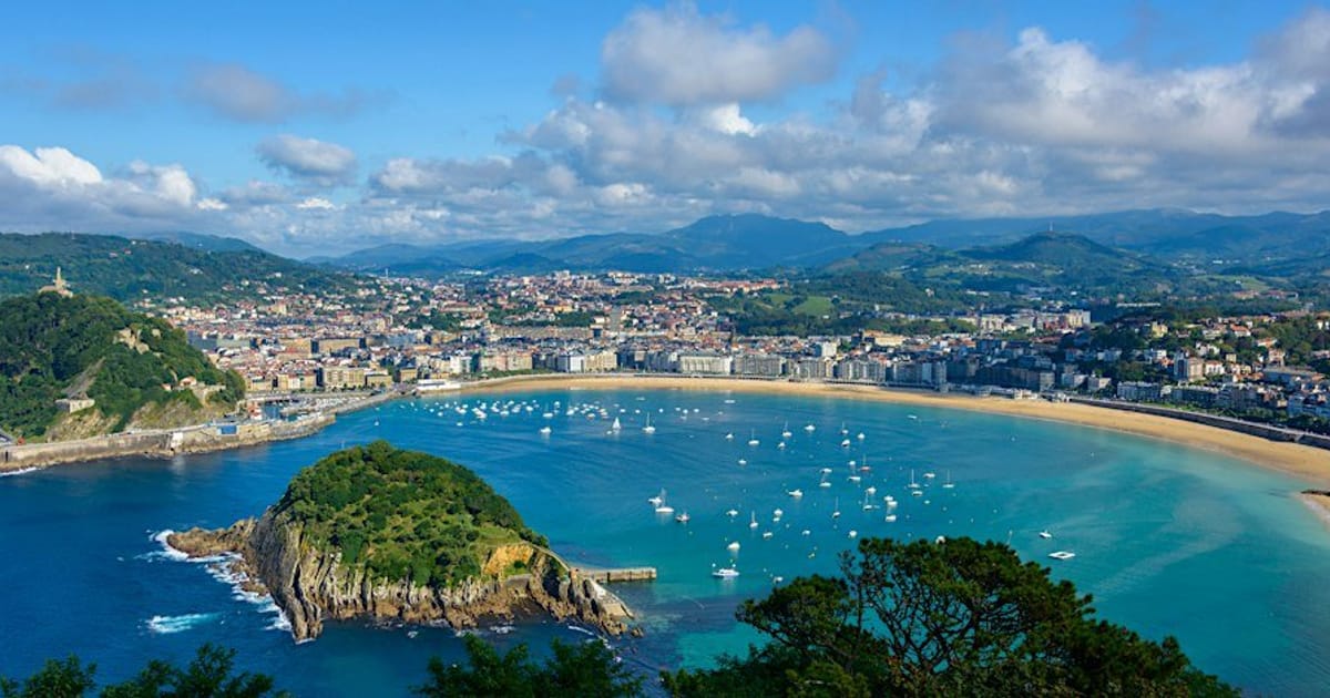 Uncover San Sebastián’s mysteries with an exciting escape game!, Donostia